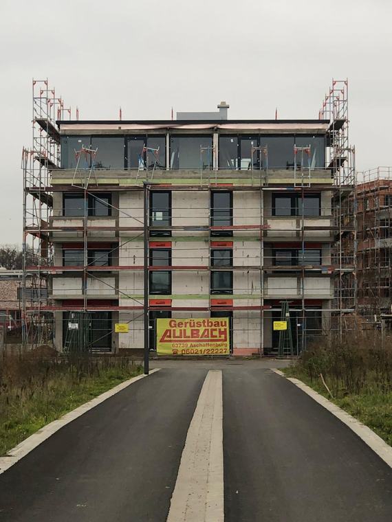 Mehrgeschossiger Wohnungsbau im Rohbau – Baufirma Frankfurt